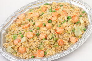 海老とレタスと玉子のチャーハンのイメージ