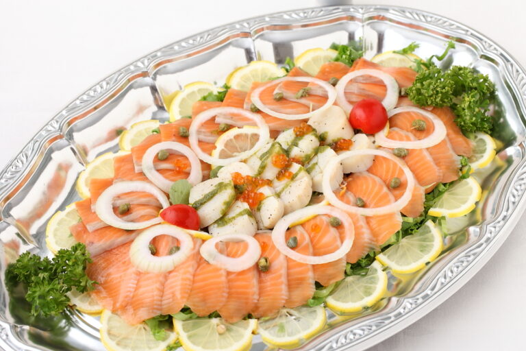 スモークサーモンと帆立のマリネのイメージ